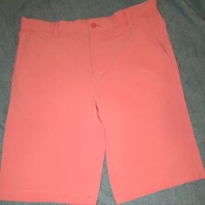 Vineyard Vines performance short